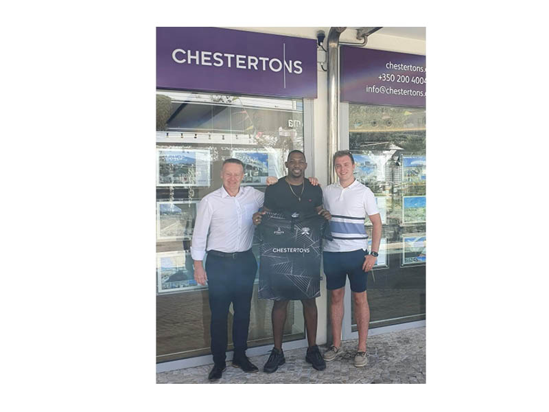 Chestertons sponsors the Pirates cricket team Image